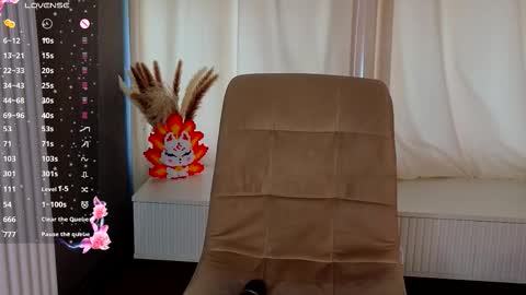 The sexy fox Kitsune online show from March 2026 06:21:01 AM