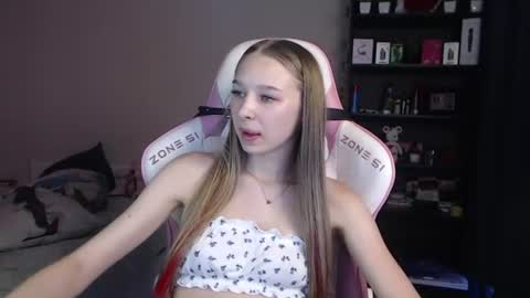 kitsuneyX online show from July 2026 12:26:02 AM