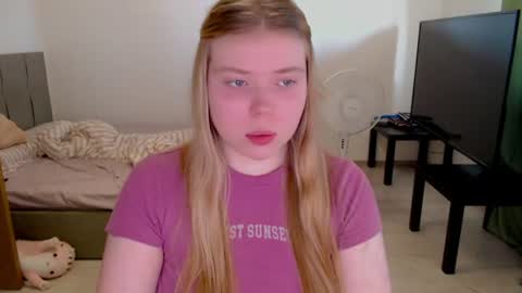 Jennyblonde and Emmabrunette online show from June 2026 03:44:02 PM