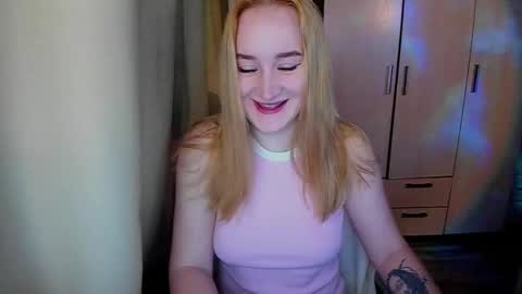kitten_sun online show from May 2026 01:25:02 AM