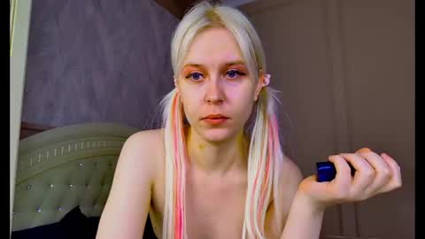 Evelyn online show from June 2026 07:44:01 AM