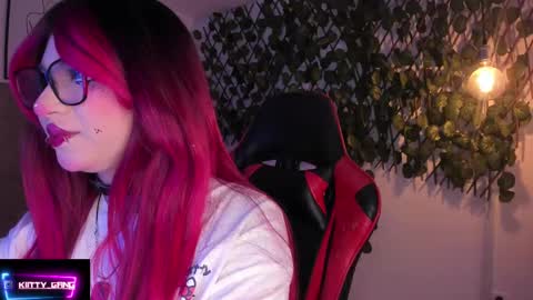 Camila online show from September 2025 02:22:01 AM