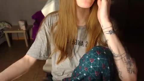 KittyloveMoon online show from May 2026 07:41:01 PM