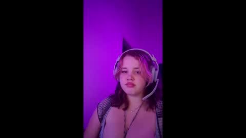 KItty Souffle online show from May 2026 02:00:02 PM
