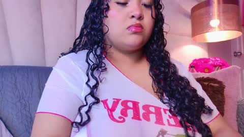 Snapshot of kity_hill chatting on June 2026 03:35:01 AM Kitty Hill online show from June 2026 03:35:01 AM