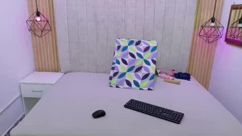 Luisa y Jairo online show from November 2025 12:49:02 PM