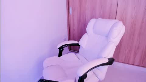 Little piece of fruit online show from April 2026 08:59:01 PM