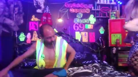 Daddy  His Splash Queen online show from April 2026 09:41:02 AM