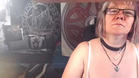 Snapshot of kleiner_teufel chatting on June 2026 05:12:02 PM Michelle online show from June 2026 05:12:02 PM