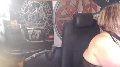 Snapshot of kleiner_teufel chatting on July 2026 05:45:01 PM Michelle online show from July 2026 05:45:01 PM