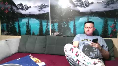 Kleosnow online show from March 2026 07:20:02 PM