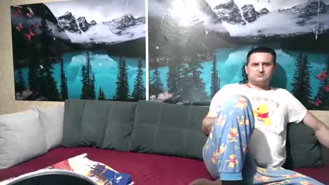 Kleosnow online show from April 2026 04:37:01 PM