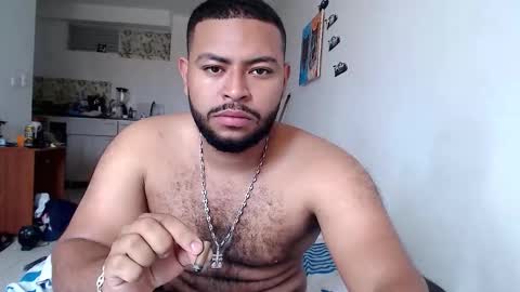 Snapshot of kleyton336 chatting on October 2025 05:32:02 PM kleyton online show from October 2025 05:32:02 PM
