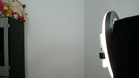 kloe minajj online show from April 2026 01:51:01 AM