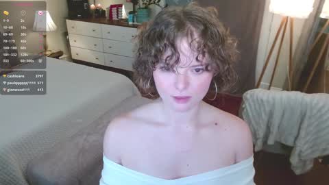 knowlita  online show from December 2024 07:04:02 PM