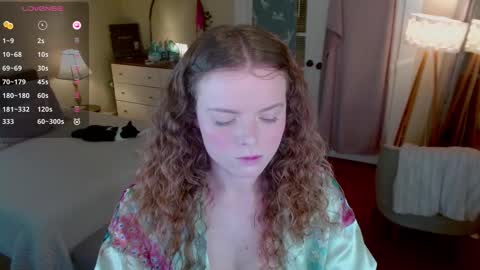 knowlita  online show from February 2025 10:53:02 PM