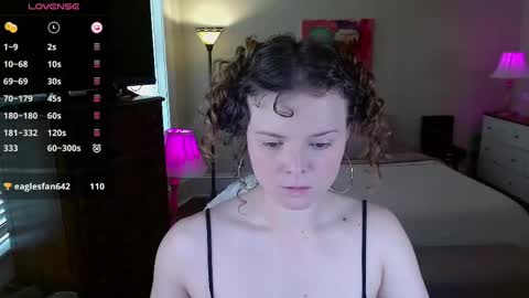 knowlita  online show from October 2025 05:10:02 PM