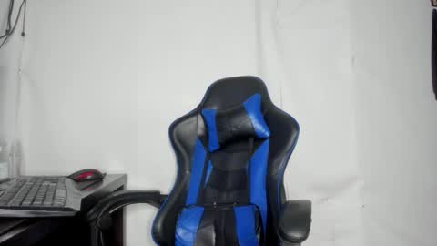 Snapshot of kofi_exotic_ chatting on May 2026 12:08:01 AM kofi online show from May 2026 12:08:01 AM