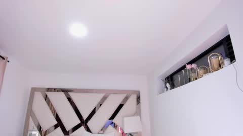 Koral Cuz online show from October 2025 04:02:02 PM