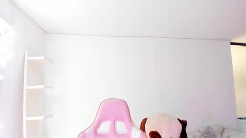 Koral Cuz online show from March 2026 04:11:02 PM