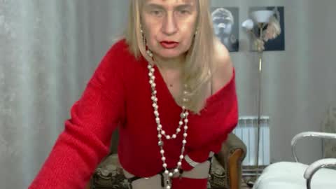 VIKA online show from October 2025 05:30:01 PM