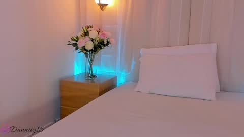 K O S M I C online show from April 2026 01:13:02 PM