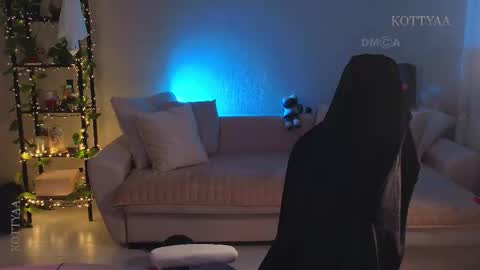 Snapshot of kottyaa_ch chatting on November 2025 07:37:01 PM Kottyaa cb FOLLOWING online show from November 2025 07:37:01 PM