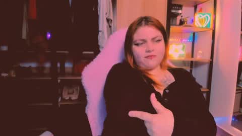 Khloe online show from April 2026 12:37:01 AM