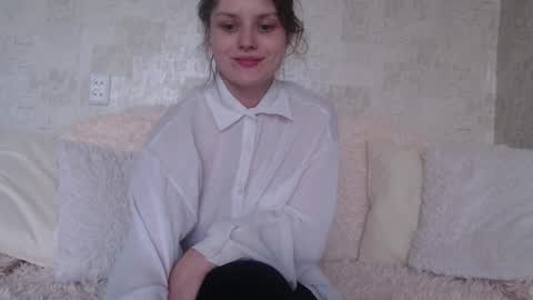 krissvoss online show from April 2026 03:33:02 PM