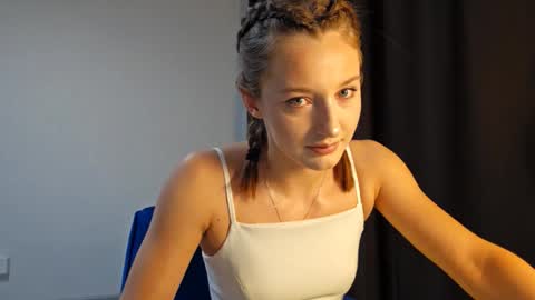 kristandaty online show from February 2026 04:01:01 PM