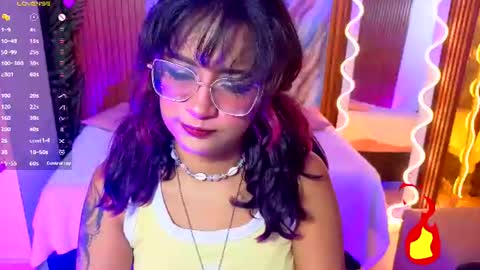 Snapshot of kristen_tay chatting on July 2026 02:49:02 AM kristen_tay online show from July 2026 02:49:02 AM