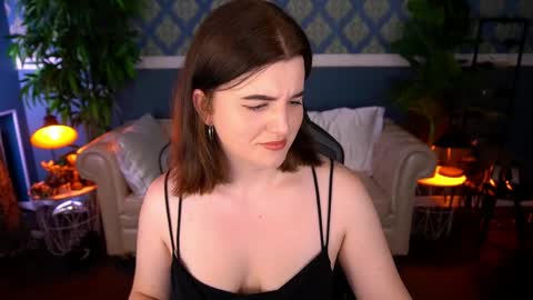 kristifoxy online show from June 2026 12:54:02 PM