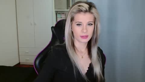 KristineAmore online show from March 2026 07:14:02 AM