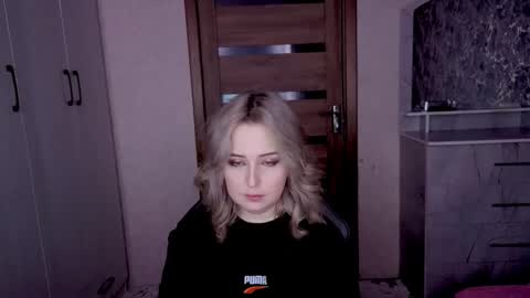 Snapshot of kristy_fran chatting on February 2026 11:19:02 PM Kristy online show from February 2026 11:19:02 PM