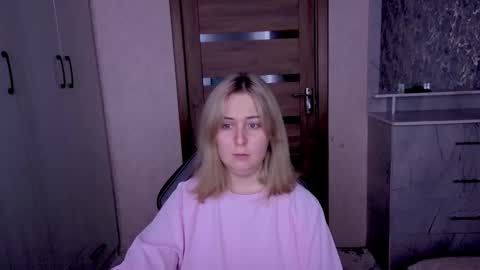 Snapshot of kristy_fran chatting on February 2026 11:50:01 AM Kristy online show from February 2026 11:50:01 AM