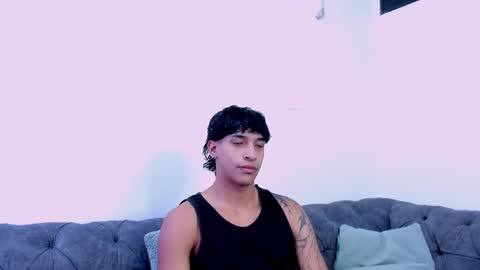 Kroy Wave  Muscle Tattoos Latino online show from May 2026 03:13:01 AM