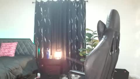 Krystal Blake online show from April 2026 05:50:02 PM