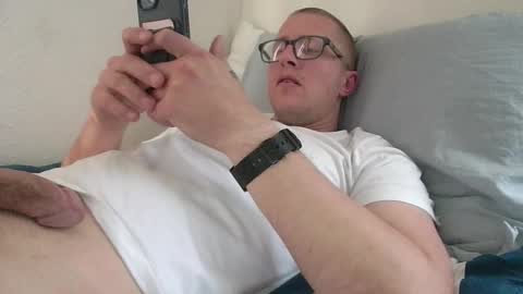 kylerace online show from April 2026 11:02:01 PM