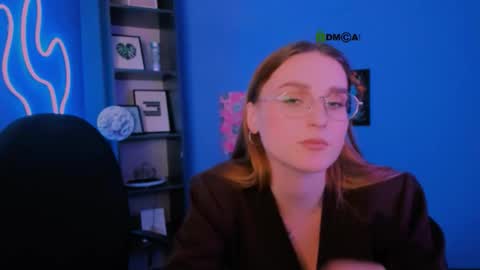 Kylie loves u online show from March 2026 02:14:02 PM