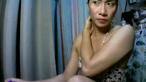 kyutshyne online show from February 2025 02:48:02 PM