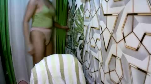 kyutshyne online show from April 2026 07:58:01 PM