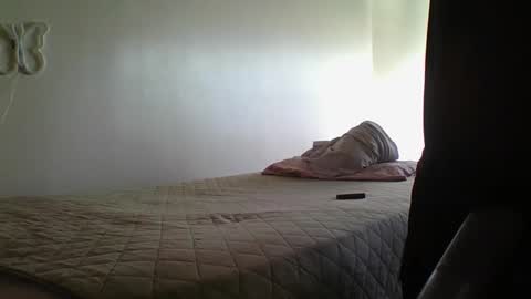 Snapshot of lachickadelbronx chatting on January 2025 08:04:02 PM lachickadelbronx online show from January 2025 08:04:02 PM