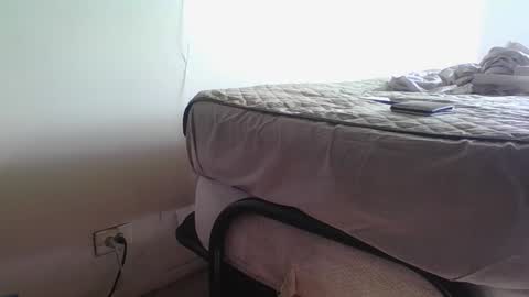 Snapshot of lachickadelbronx chatting on January 2025 03:18:02 PM lachickadelbronx online show from January 2025 03:18:02 PM