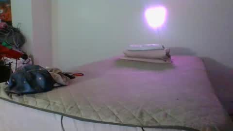 Snapshot of lachickadelbronx chatting on February 2025 12:41:02 AM lachickadelbronx online show from February 2025 12:41:02 AM