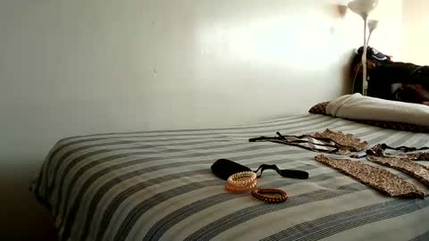 Snapshot of lachickadelbronx chatting on March 2026 02:21:02 PM lachickadelbronx online show from March 2026 02:21:02 PM