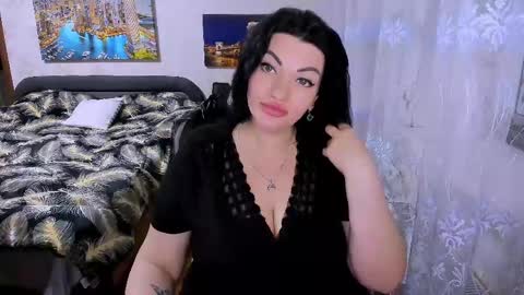 lady_boom_ online show from April 2026 05:32:02 PM