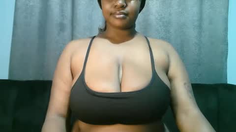 Snapshot of lady_dearra chatting on May 2026 03:15:02 AM lady_dearra online show from May 2026 03:15:02 AM