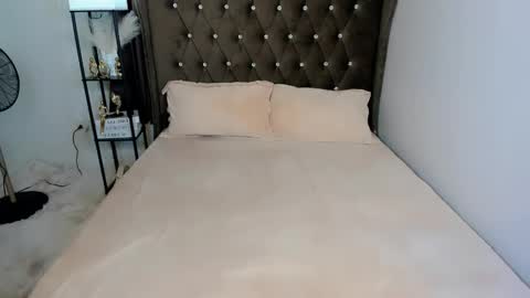 lady_moriseth online show from March 2026 05:24:01 AM