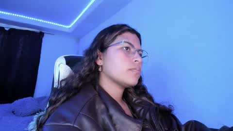  Lady  online show from March 2026 10:57:01 PM