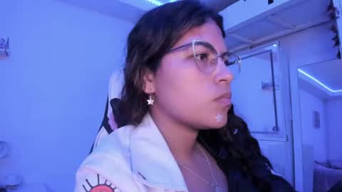 Snapshot of ladybrown_16 chatting on June 2026 05:56:02 AM Lady online show from June 2026 05:56:02 AM